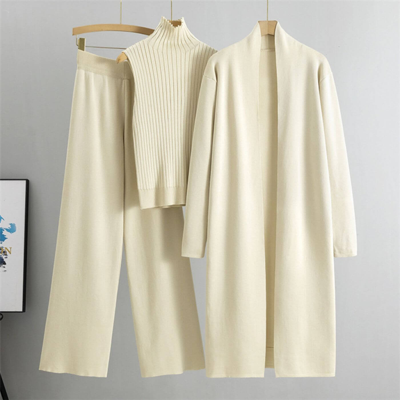 Yasmin™ – Minimalistisk Tredelt Strikkesett